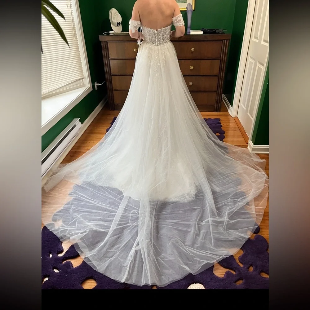 Morilee Misty Wedding Dress Size 8 (Never Worn/NWT) - Picture 3 of 10